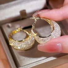 1 对新款潮流高端超闪亮几何网格和泪珠形方晶锆石女式环形耳环 - 金色 - 查看 7