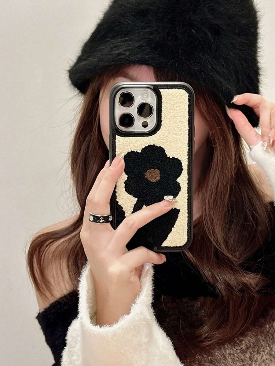 秋冬款黑棕色花卉加厚全包式防摔手機殼，適用於iPhone 15