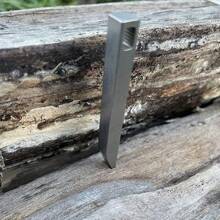 The Mighty Bar - 鑰匙扣撬棒,無鋒利,重型不銹鋼 Edc 撬棒,由 Gear Spool 製造 - 銀色 - 查看 4