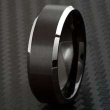 Fashionable And Beautiful Business High Polishing Stainless Steel Men's Black Brushed Silver Edge Wedding Ring Engagement Ring,