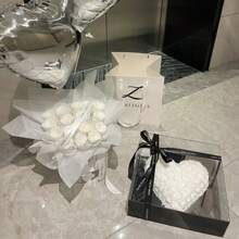 7/21 件白色帶閃光粉紅色人造模擬玫瑰花頭,散裝泡沫裝飾仿真花永生花,非常適合 Diy 禮物、工藝品花束、婚禮、派對、牆壁、蛋糕、家居裝飾、聖誕節、新年、生日、情人節,父親節母親節禮物的完美選擇,不包括盒子,僅顯示圖片 - 白色 - 查看 5