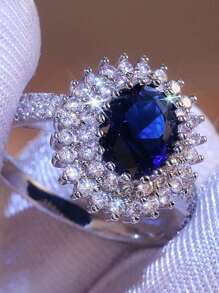 1pc Luxury Ring With Shiny Rhinestones, Suitable For Engagement, Wedding Or Parties Decorated By Brides