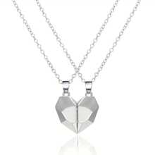 2入組磁吸項鍊,拋光情侶磁鐵心臟合併項鍊,適用於情侶