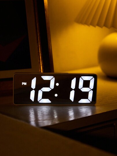 1 Stück LED Spiegel Bildschirm Licht Elektronische Weckuhr mit Echtzeit-Temperaturanzeige und einstellbarer Helligkeit, Geräuschsteuerung Lichtsensor Uhr, Heimdekoration, Zimmer Dekoration Digitale Uhr Schlafzimmer Dekoration Studentenwohnheim Dekoration Schulanfang Schuldekoration Schulüberraschung Schulmaterial