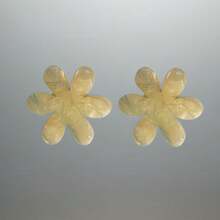 20入組彩色彩虹花瓣聖誕禮物情人節必備耳環吊墜,精美設計,適用於製作耳環、手鍊、項鍊和diy手工藝品,極簡主義且精緻的心形吊墜,完美適用於節日和日常穿搭,現代魅力風格女性時尚珠寶閃亮配件,由醋酸纖維製成,專業定制珠寶店,耐用精選 - 20個高級花朵耳環墜飾組裝配件 - 查看 8