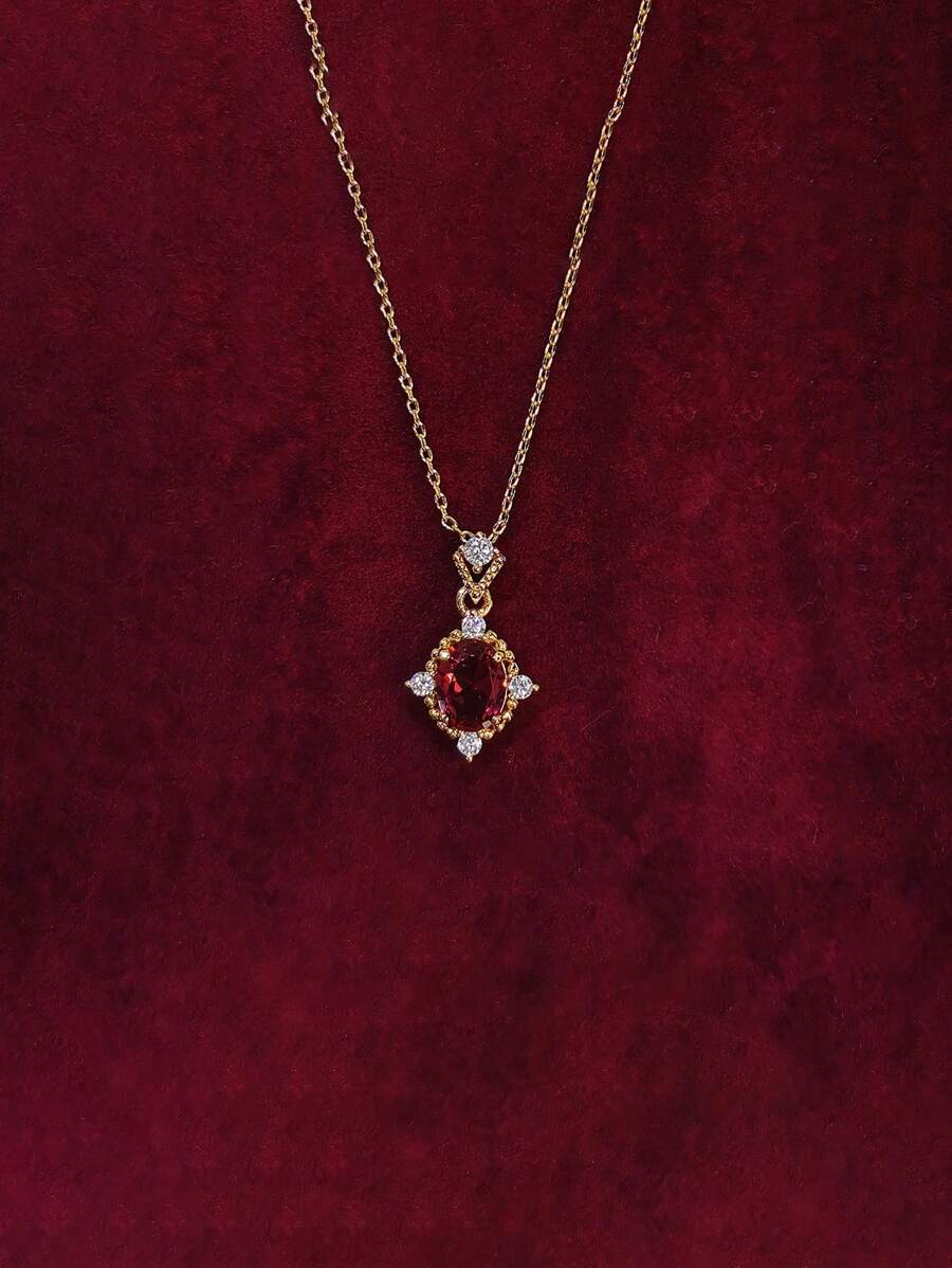 An Elegant Red Pomegranate Ladies Lovely S925 Silver Pendant Necklace