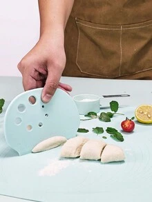 1入組藍色麵團刮板和刀具,廚房烘焙工具 - 藍色 - 查看 2