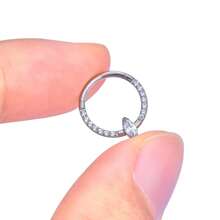 G23純鈦氧化鋯鼻環,男女皆宜的無縫鼻環,適用於體穿珠寶飾品 - 立方氧化鋯隔環 - 查看 6