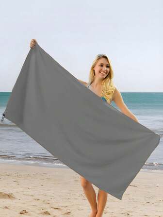 1 件深灰色速干毛巾采用超柔软超细纤维制成，超薄轻便，吸水性强，适用于户外运动、露营、健身房、瑜伽、徒步旅行海滩必需品、沙滩巾