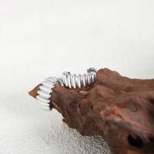 1pair Simple And Fashionable Geometric Asymmetric Ladies' Earrings/Ear Studs, Perfect For European And American-Style Cross-Border Holiday Parties - Geometric Earrings - View 2