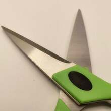 1pc 22cm Heavy-Duty Kitchen Multifunctional Scissors, With Walnut Clip, For Cutting Meat, Fish And Chicken Bones - Green - View 6