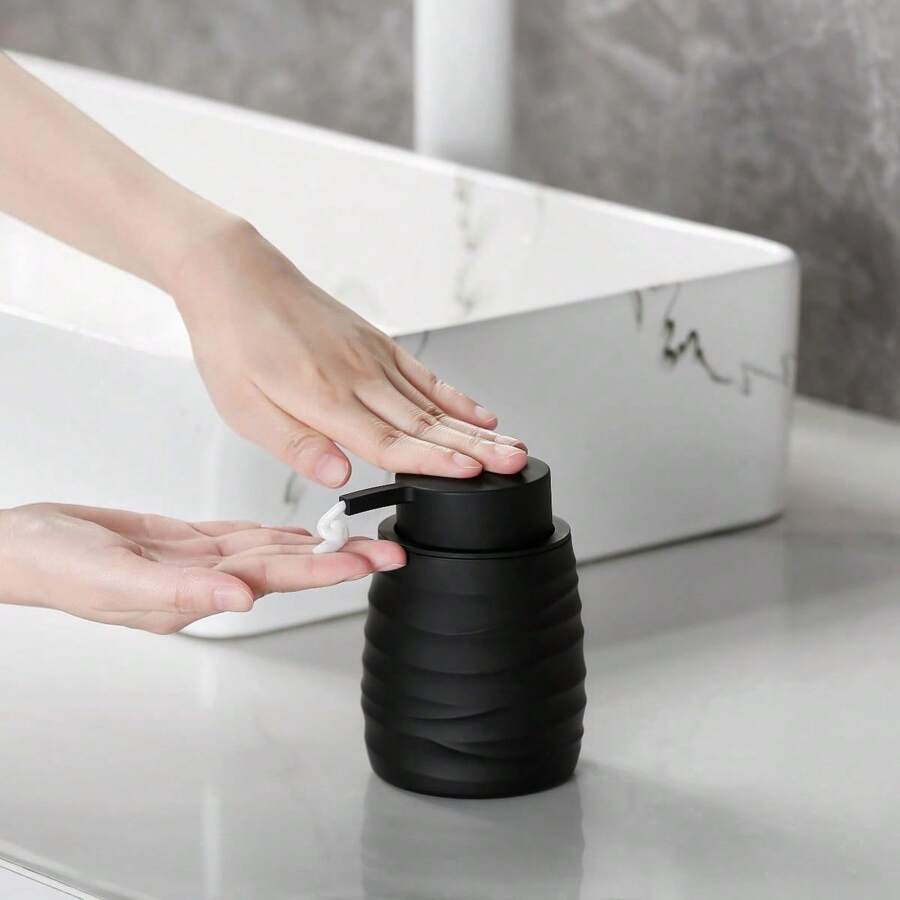 1 件霧面塑膠皂液器,洗手液、洗髮精、乳液、廚房、浴室、飯店、辦公室的液體分配器 - 黑色 - 查看 1