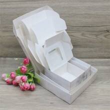 Multi-Size Square Paper Box In White/Kraft Color With Pvc Window Cover, Ideal For Gift Wrapping And Candy Packaging