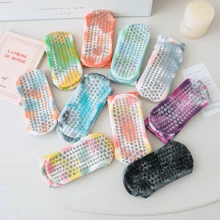 Sports Outdoor Women's Sport Anti-Slip Socks, Middle Tube Silicon Anti-Slip Pilates Yoga Socks, Tie-Dye Style Breathable Socks
