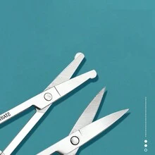 化妝工具組：修眉刀、鼻毛剪；不銹鋼;拱形設計更貼合眉形；乾淨、準確的切割；握感舒適；防鏽;橢圓形倒角握持舒適；使用簡單方便 - 銀色 - 查看 4