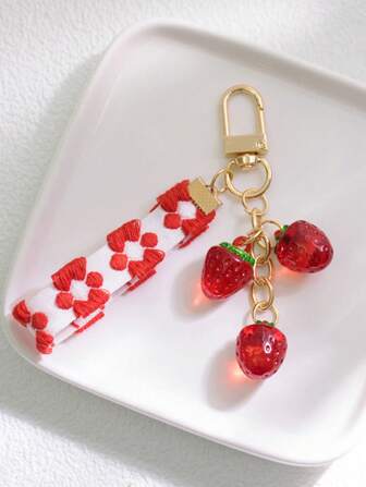 1pc New Strawberry Shaped Keychain, Cute Earphone Case, Phone Case Accessory Car Accessories Bag Charm Backpack For School Goth Y2k Bag Accessories Lanyards With Id Holder Car Accessories Bag Charms Christmas Gift Car Teacher Friend Sister Gift Ideas