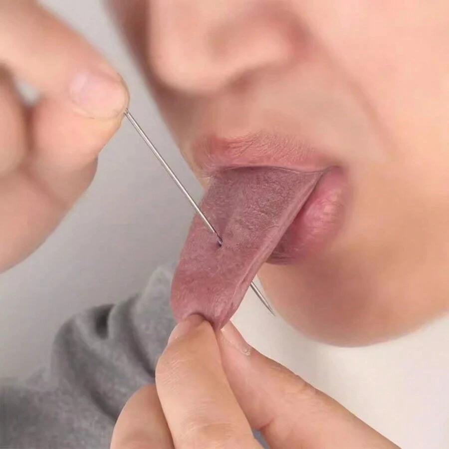 1 st. Fake Tunga , Med Huvud Stål Nål Genomträngande Tunga För Upptåg , Skräck , Magi Och Cosplay Kostymer Rekvisita - Skrikrosa - Visa 1