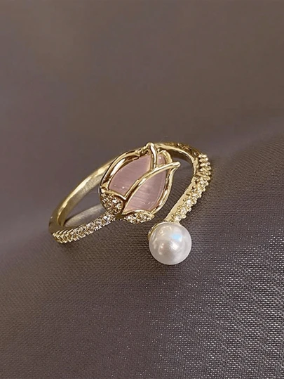 Anillo Decorado Con Perlas Sintéticas