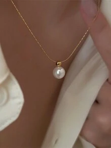 1pc Women's Fashionable Faux Pearl Pendant Stainless Steel Necklace, Suitable For Everyday Wear