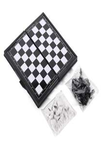 1set Mini International Chess Toy, Folding Magnetic Plastic Chessboard Board Games Portable-Suitable Brain Toys - Black and White - View 7