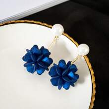 時尚珍珠花球耳環 - 寶藍色 - 查看 1