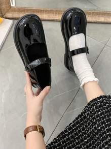 女士时尚玛丽珍平底鞋，新款休闲平底鞋，圆头，低鞋面，英伦风格，漆皮黑色鞋子 - 黑色 - 查看 1