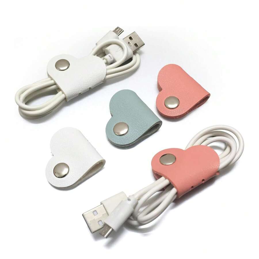 1/3/6 Peças Organizador de Cordão em Formato de Coração, Suporte para Fones de Ouvido, Organizador de Cabos de Fones de Ouvido, Enrolador de Cabos, Organizador de Fones de Ouvido, Organizador de Cabos em Couro PU, Presentes para Homens, Mulheres e Casais, Matcha (Cor Aleatória)