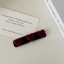 1個三層組合的毛絨紅色星星和心形ins簡約情人節裝飾髮夾 - 愛心 - 查看 8