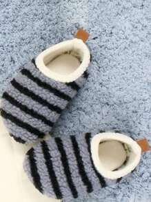 新品上市 毛绒保暖婴儿学步鞋和地板袜鞋，鞋底柔软防滑，适合秋冬季 - 藍色 - 查看 6