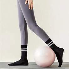 1pair Pilates Socks Professional Non-Slip Mid-Tube Yoga Socks Anti-Slip Sports Plain Floor Socks - Black - View 7