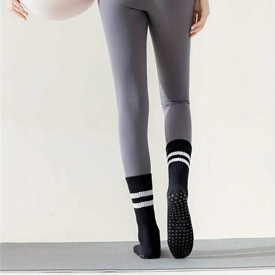 1pair Pilates Socks Professional Non-Slip Mid-Tube Yoga Socks Anti-Slip Sports Plain Floor Socks - Black - View 1