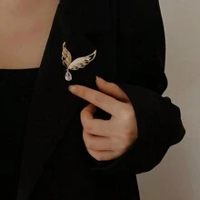 Wings Water Drop Glitter Diamond Brooch Light Luxury Niche High-End Fashion Anti-Exposure Buckle Korean Version Internet Celebrity Fixed Clothes Corsage 1pc - Gold - View 6