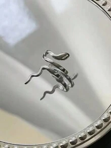 女士蟒蛇造型耳夾,非穿孔設計,獨特高端的蟒蛇耳環,適用於秋冬季節 - 銀色 - 查看 4