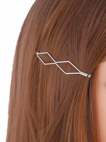 4 件裝男女通用髮飾套裝,包括幾何光澤髮夾和簡單 Bb 夾,適用於髮髻和瀏海,適合日常使用 - 銀色 - 查看 2