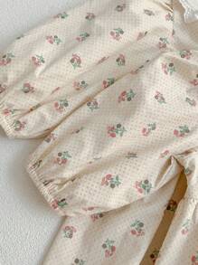 Baby Mädchen süßer Langarm Romper mit Ditsy Blumenmuster und Spitzenkragen