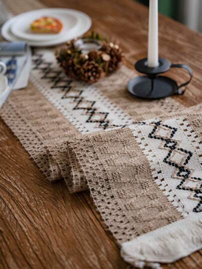 MeijiaMo Khăn trải bàn dệt thủ công kiểu Bohemian với tua rua, chất liệu vải lanh tự nhiên, họa tiết hình học, thích hợp trang trí nhà cửa theo phong cách mộc mạc, phòng ăn, phòng ngủ kiểu Boho, trang trí đám cưới mộc mạc.