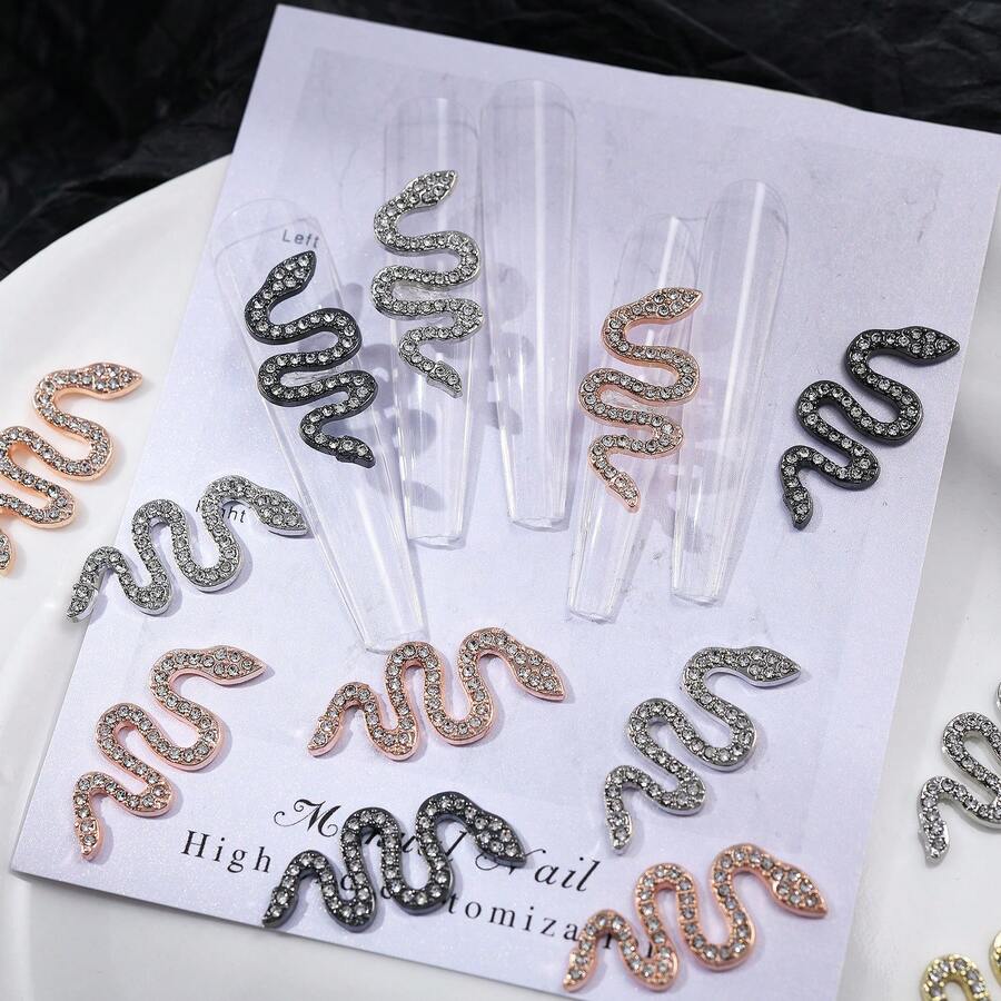 8 件隨機混合蛇形水鑽裝飾 Diy 美甲/手機/包包/鞋子/服裝裝飾 - 彩色 - 查看 1