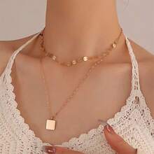 1入時尚豪華的18k鍍金不鏽鋼幾何正方形吊墜,分層設計,適合女性日常佩戴 - 幾何方塊吊墜項鍊 - 查看 4