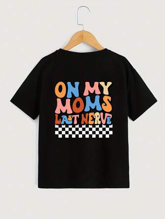 Camiseta informal de cuello redondo con estampado de letra simple para niño pequeño, manga corta