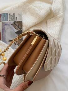 防水、輕盈、商務休閒迷你拼色絎縫鏈條翻蓋方形包適合青少年女孩女大學生、菜鳥和白領，非常適合辦公室、大學、工作、商務、通勤 - 米色 - 查看 2