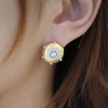 Une Paire De Boucles D'oreilles Rondes Rétro Plaquées Or 18 Carats, À La Mode, Adaptées Aux Dames À Porter Lors De Dîners