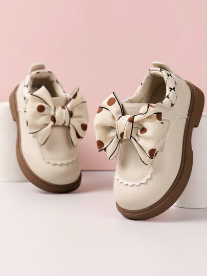 New Style Girls Flat Shoes In Spring And Autumn, Round Toe, Soft Leather, Comfortable And Soft Bottom Shoes, Stylish Colorful Bowknot Design