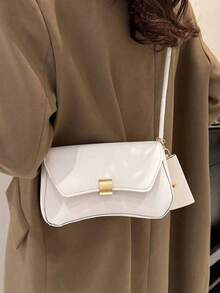 新款时尚女士腋下包，针织包，个性化金属扣装饰设计，单肩包，纯色PU高端斜挎包，女士钱包，适合购物、通勤和旅行 - 白色 - 查看 2