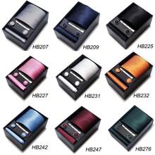 1 套男士銀色領帶、方巾、袖扣禮盒,8 公分寬,適合節慶、婚禮、工作