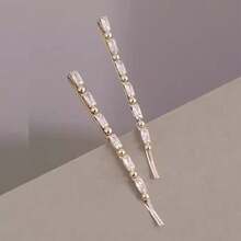 A Pair Of Simple And Versatile White Rhinestone Hairpins, Super Shiny Full Diamond Hair Slides Ins Internet Celebrity Girl Bangs Clip Hairpin Hair Accessories For Daily Use - White - View 4