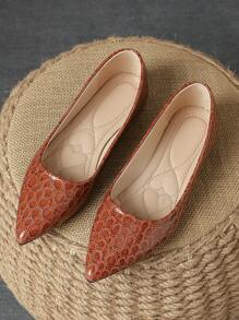 舒適的尖頭女士平底鞋，深藍色和黑色蛇皮紋路，黃色鞋底，適合度假和旅遊。秋季低調設計的橄欖綠色休閒實色鞋子。 - 棕色 - 查看 1