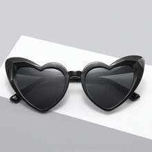 1pc Unisex Heart-Shaped Sunglasses With Love Frame, Retro Fashionable Shades, Heart Shaped Beach Eyewear - Black - View 5