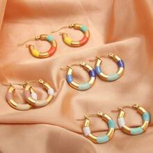 1對流行有色滴油不鏽鋼環形耳環,透過復古o造型,適合所有女性/女孩的生日派對禮物 - 彩色 - 查看 1