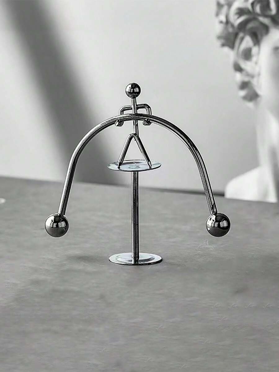 鐵人搖搖晃晃平衡球,強人舉重小平衡擺擺,減壓桌面裝飾,有趣的旋轉平衡鐵人裝飾,創意家居配件新藝術玩具