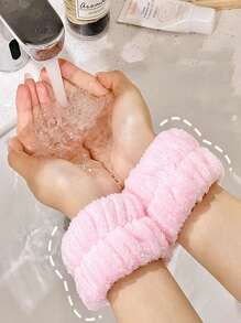 Pair Of Face Wash Wrist Straps That Prevent Splashing Water To The Cuffs For Washing, Water-Proof And Moisture-Proof Sleeves, Absorbent Hand Towels, Wristbands, Sports Plush Bracelets,Skincare,Room Decor,Home Decor,Bedroom Decor,Bathroom,Christmas Gifts,Bathroom Decor,Travel,Travel Stuff,Wedding,Christmas Party,Mom Gifts,Home,Room,House Decor,Christmas Gift,Gifts For Mom,Birthday,Pink Room Decor,Living Room Decor,Bedroom,Gifts For Men,Dad Gifts,Mushroom,New Years,Mom,Accessories,Gifts For Dad,Friends,Funny Gift